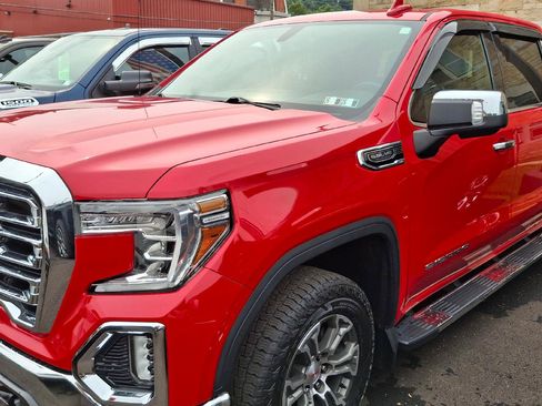 Used 2021 GMC Sierra 1500 SLT w/ SLT Convenience Package AWD/4WD image 3