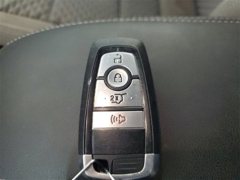 Used 2022 Ford Escape SE w/ Convenience Package image 25