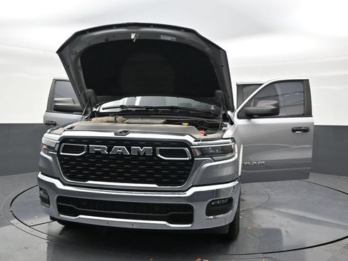 Used 2025 RAM 1500 Big Horn RWD image 33