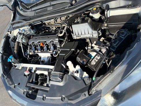Used 2018 Honda HR-V EX image 40