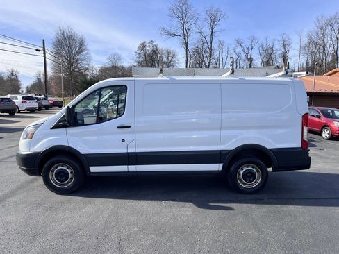 Used 2015 Ford Transit 250 250 3dr SWB Low Roof Cargo Van image 8