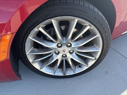 Used 2013 Cadillac XTS Platinum image 2