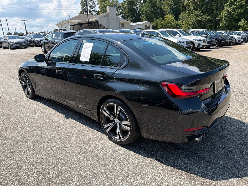Used 2023 BMW 330i Sedan w/ Convenience Package RWD image 5