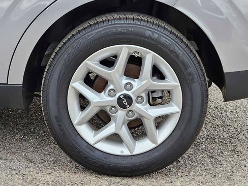 Certified 2025 Kia Soul LX FWD image 14