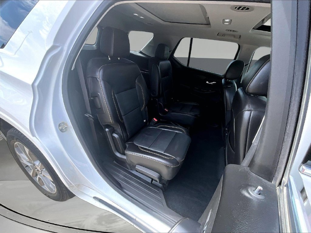 Used 2021 Chevrolet Traverse Premier AWD/4WD image 28