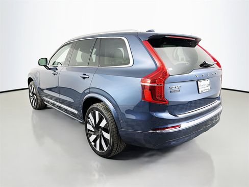 Used 2024 Volvo XC90 T8 Plus w/ Protection Package Premier image 5