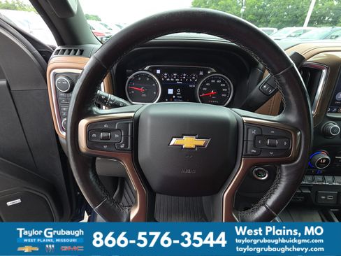 Used 2022 Chevrolet Silverado 2500 High Country AWD/4WD image 19