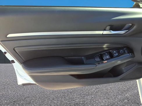 Used 2022 Nissan Altima 2.5 SL image 17