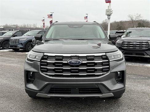 New 2026 Ford Explorer Active w/ Active Comfort Package image 2