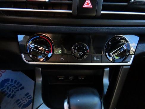 Used 2021 Kia Seltos S image 25