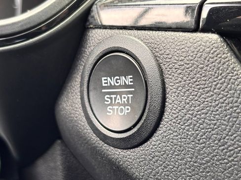Used 2025 Ford Escape ST-Line FWD image 19