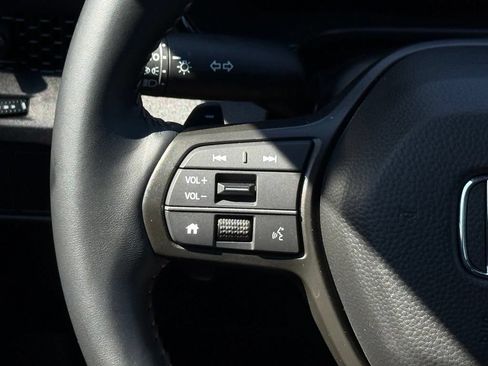 Used 2026 Honda CR-V Sport image 21