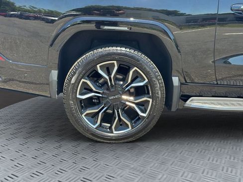 Used 2025 GMC Sierra EV Denali AWD/4WD image 27
