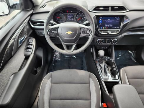 Used 2022 Chevrolet TrailBlazer LT w/ Convenience Package AWD/4WD image 11