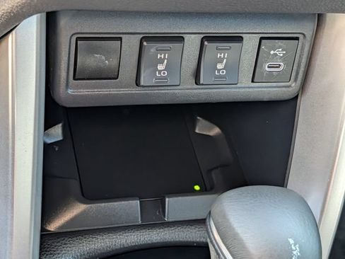 Used 2024 Toyota Corolla Cross XLE w/ Convenience Package FWD image 17