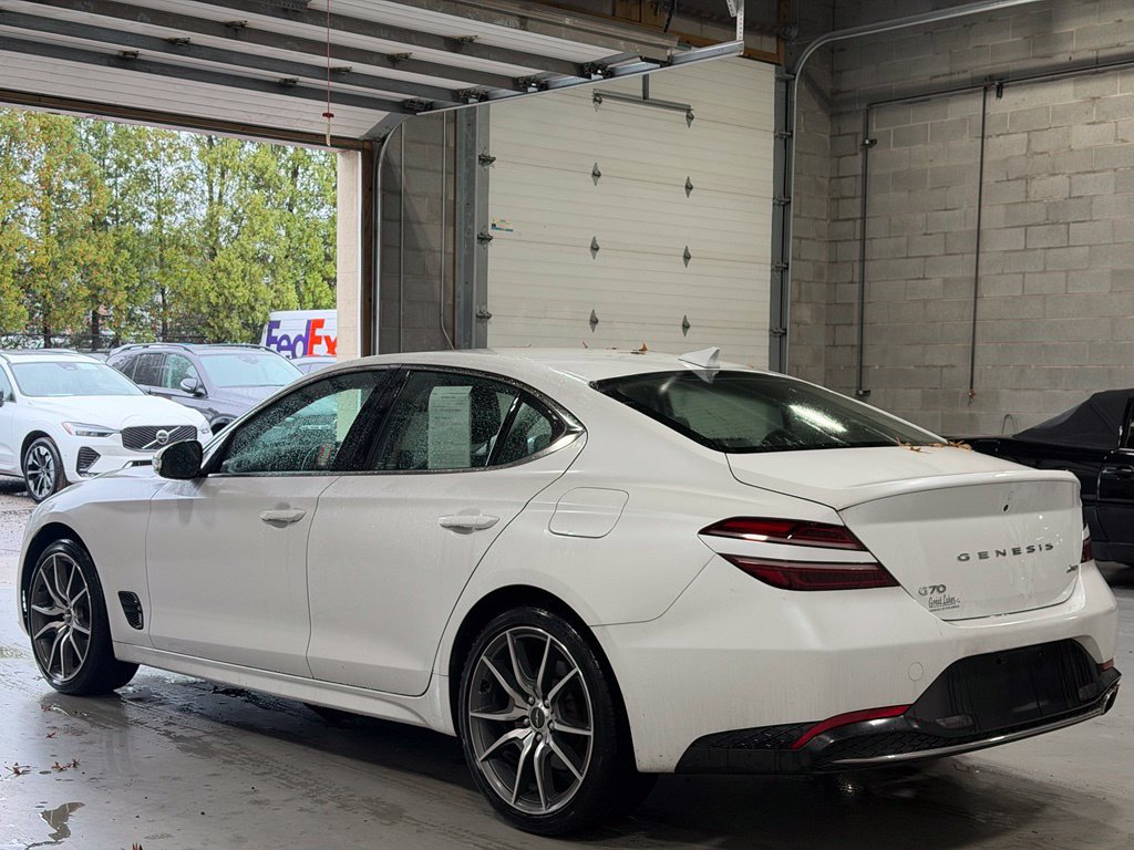 Used 2023 Genesis G70 2.0T AWD/4WD image 3