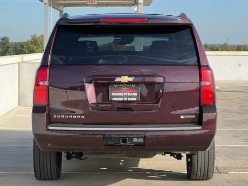 Used 2017 Chevrolet Suburban Premier image 8