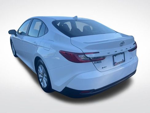 Used 2025 Toyota Camry LE w/ Convenience Package FWD image 7