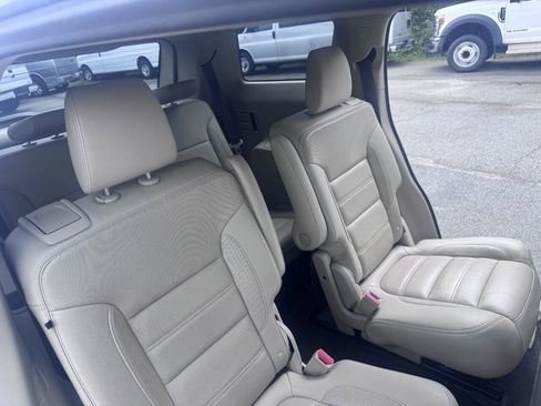 Used 2019 GMC Acadia Denali AWD/4WD image 19