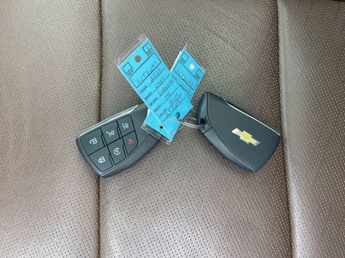 Used 2023 Chevrolet Suburban High Country w/ Premium Package 2 image 40