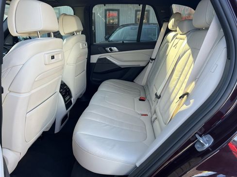 Used 2020 BMW X5 xDrive40i w/ Executive Package image 27