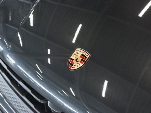 Certified 2024 Porsche Macan S AWD/4WD image 27