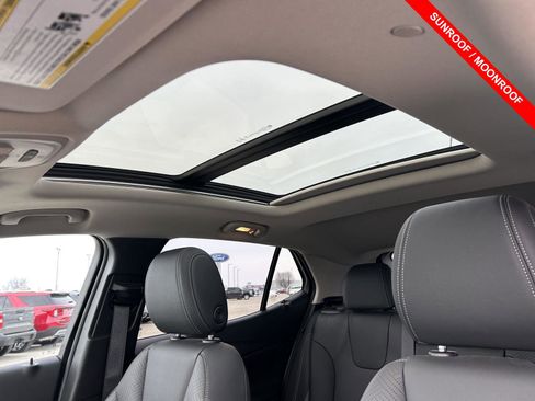 Used 2022 Buick Encore GX Essence w/ Experience Buick Package image 4