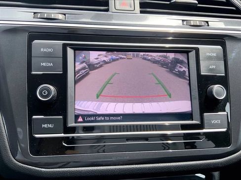 Certified 2023 Volkswagen Tiguan S FWD image 25