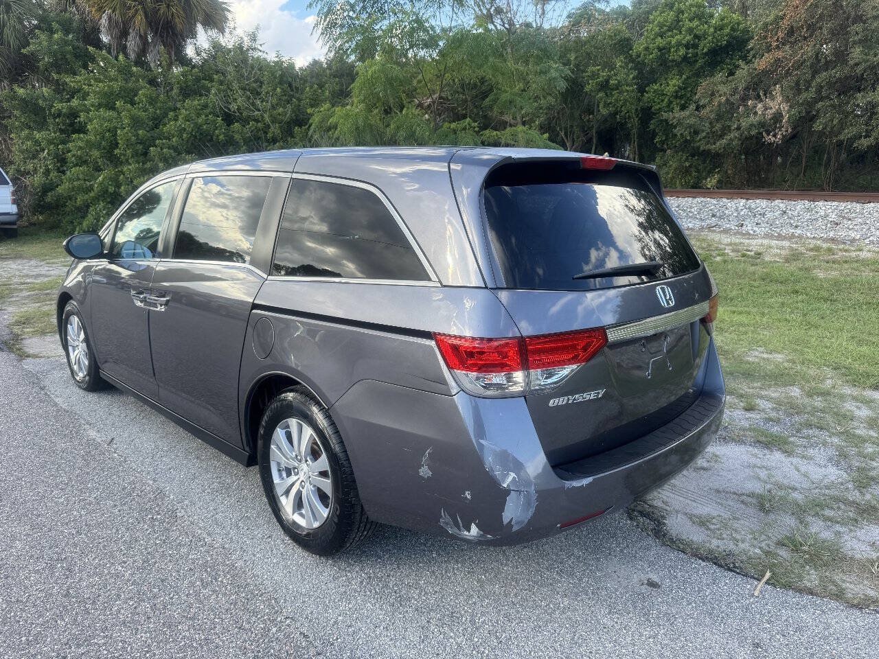 Used 2015 Honda Odyssey EX image 4