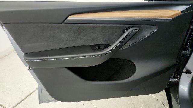 Used 2024 Tesla Model Y Performance AWD/4WD image 48
