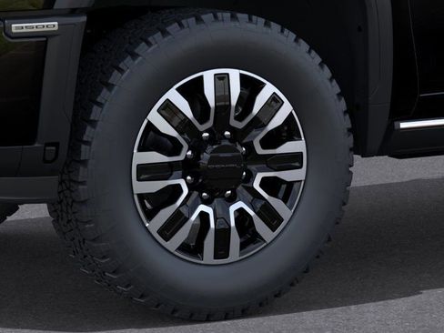New 2026 GMC Sierra 3500 Denali Ultimate w/ LPO, Black Badging Package AWD/4WD image 9