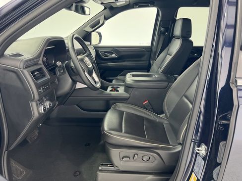 Used 2024 GMC Yukon SLT AWD/4WD image 18