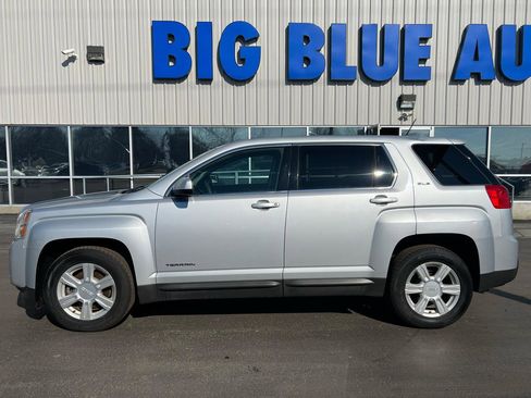 Used 2014 GMC Terrain SLE image 2