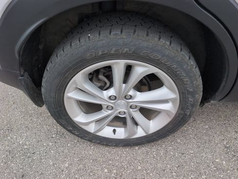 Used 2022 Buick Encore GX Preferred w/ Cold Weather Comfort Package AWD/4WD image 9