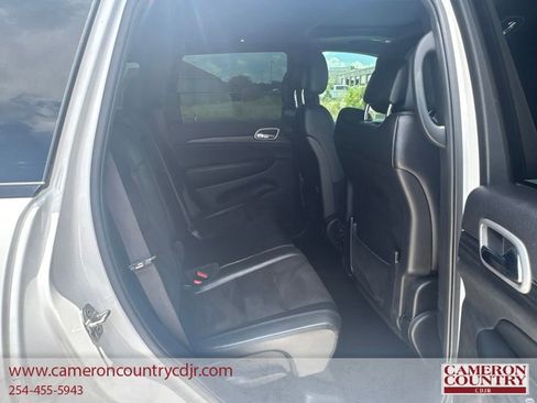 Used 2020 Jeep Grand Cherokee Altitude RWD image 18