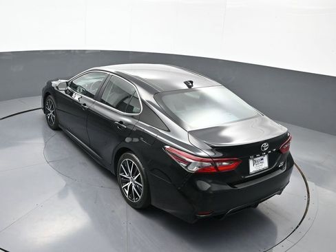 Certified 2023 Toyota Camry SE image 39