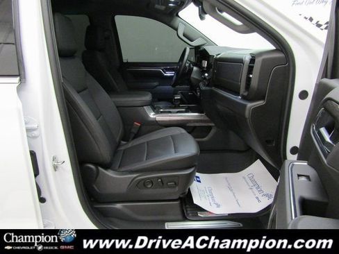 Certified 2025 Chevrolet Silverado 1500 LTZ image 45