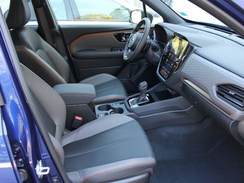 Used 2025 Subaru Forester Sport image 33