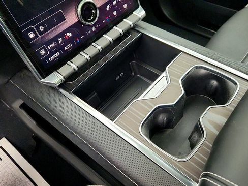 Used 2025 GMC Sierra EV Denali image 16