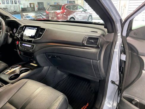 Used 2022 Honda Passport TrailSport image 13