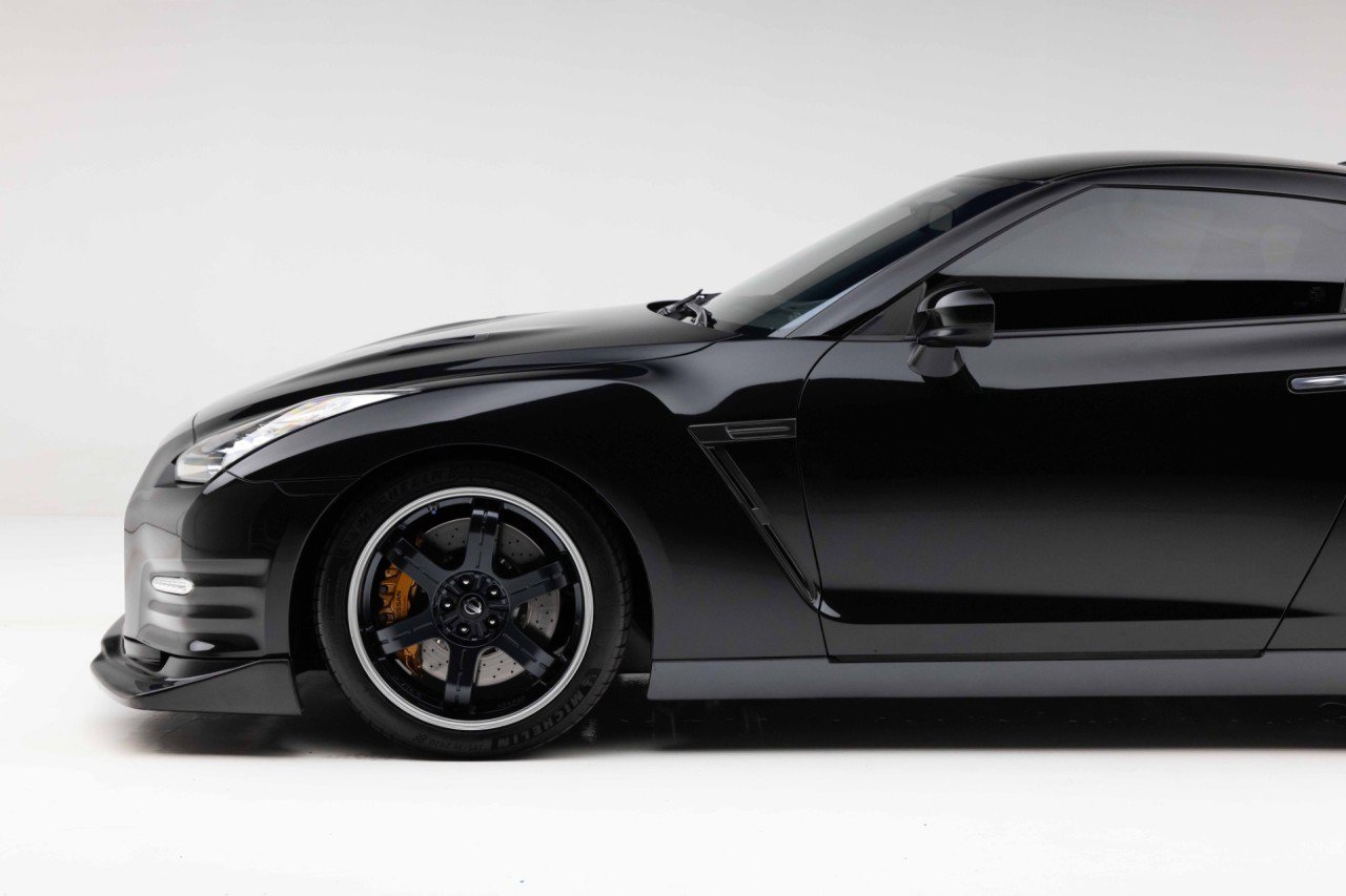 Used 2014 Nissan GT-R Black Edition AWD/4WD image 27