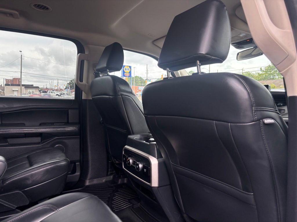 Used 2024 Ford Expedition XLT AWD/4WD image 25