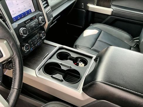 Used 2020 Ford F250 Lariat AWD/4WD image 17