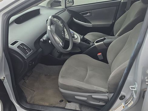 Used 2015 Toyota Prius Two FWD image 5