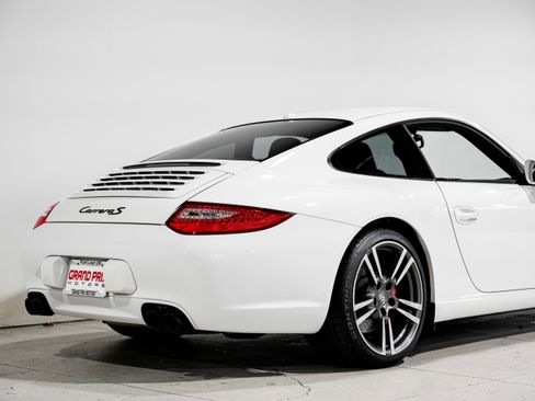 Used 2011 Porsche 911 Carrera S image 33