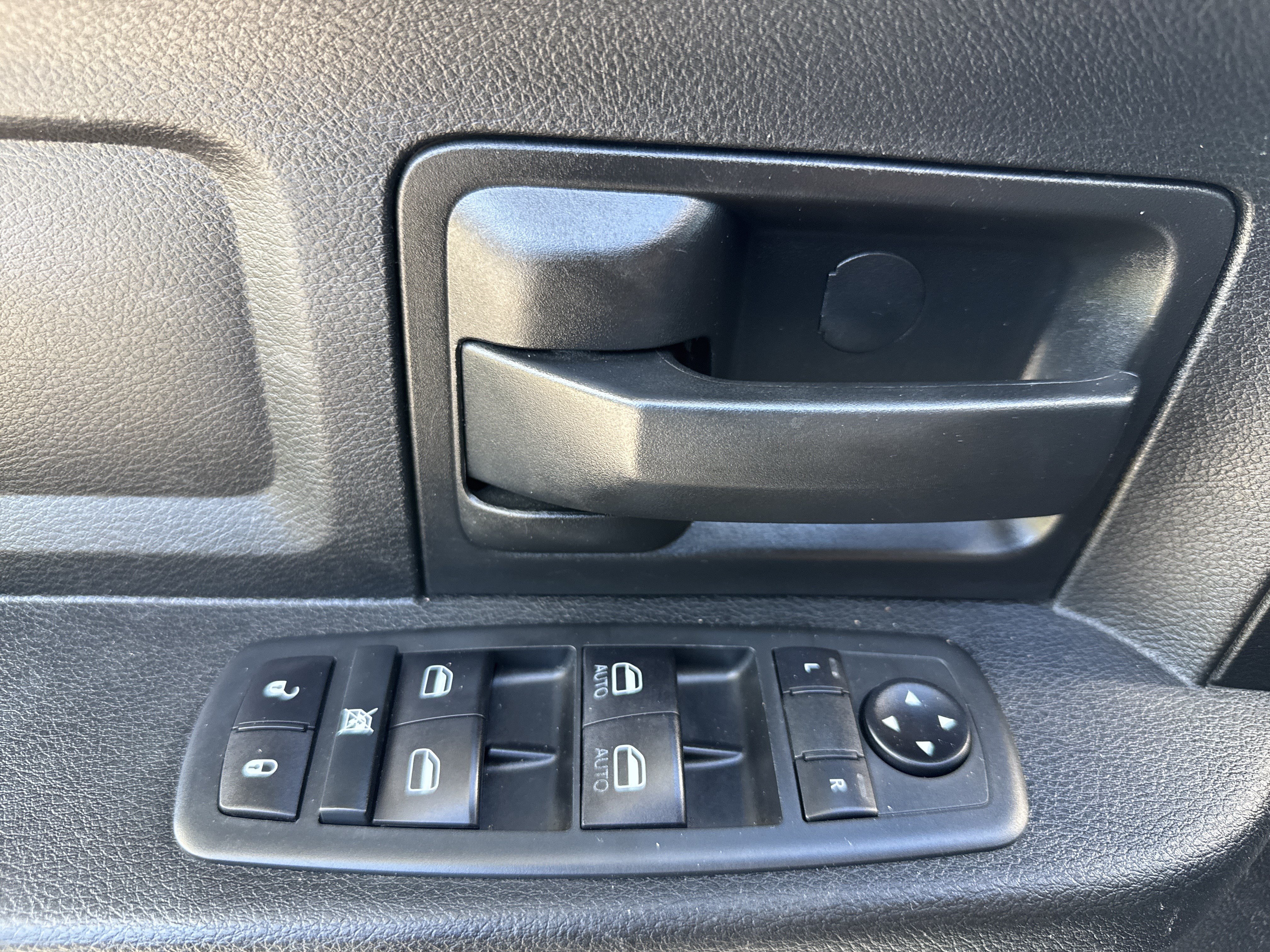 Used 2020 RAM 4500 Tradesman w/ Chrome Appearance Group RWD image 15