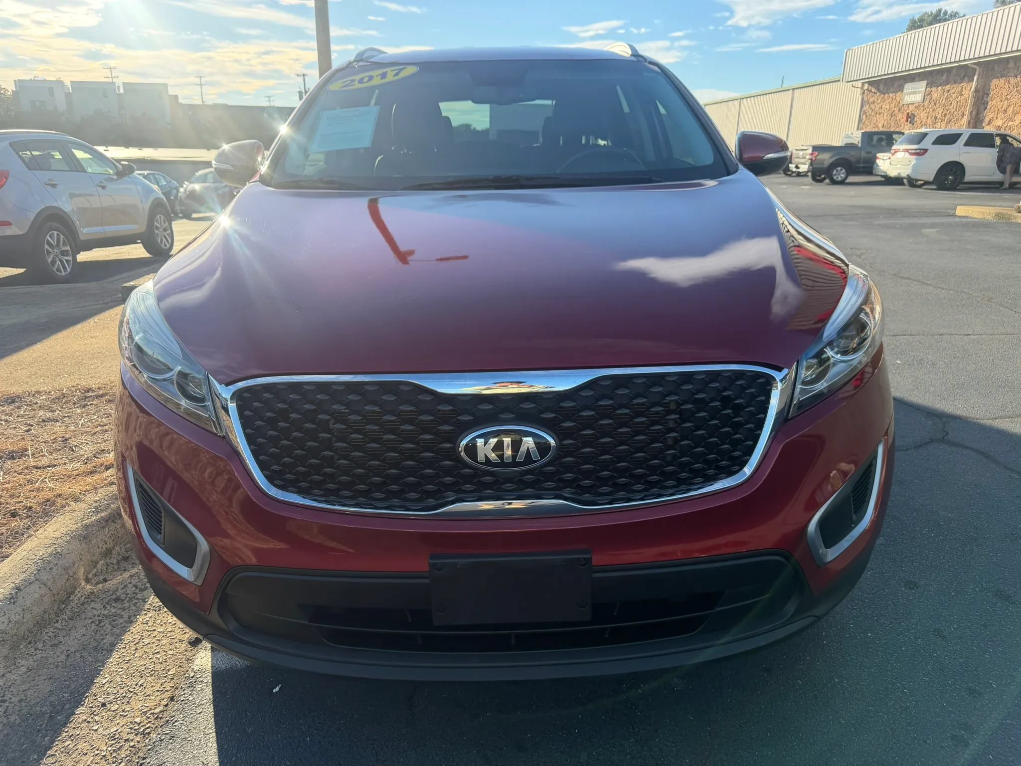 Used 2017 Kia Sorento FWD w/ LX Convenience Package image 2