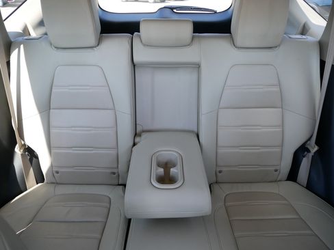 Used 2019 Honda CR-V Touring image 13