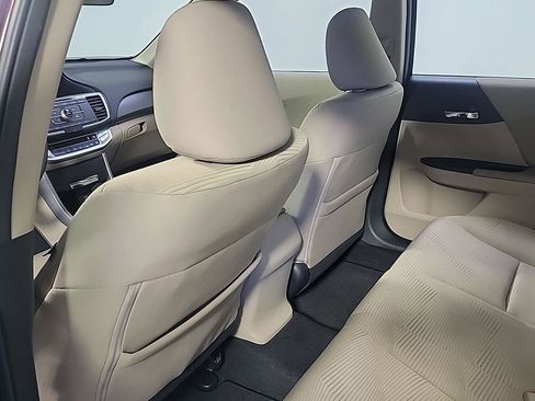 Used 2014 Honda Accord LX image 18