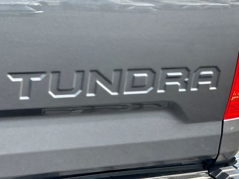 Used 2018 Toyota Tundra SR5 w/ SR5 Upgrade Package image 23